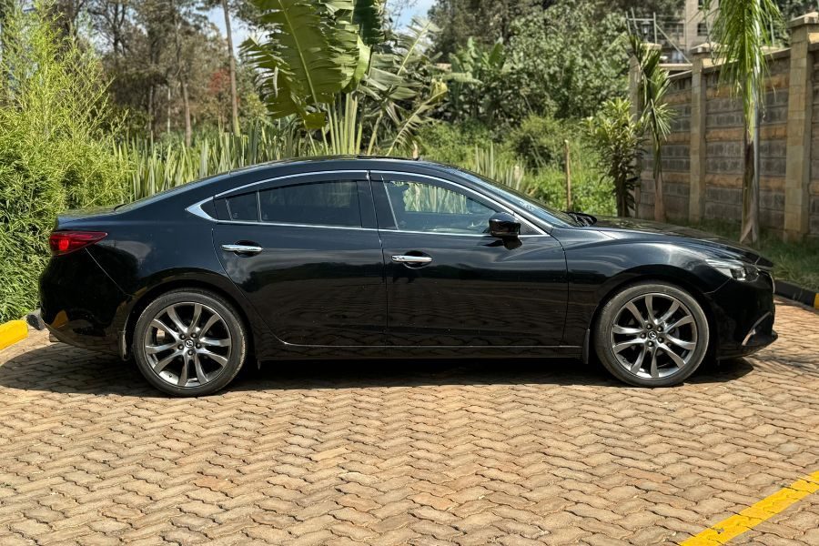 Mazda Atenza